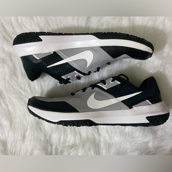 Nike Other - ✨NIKE SNEAKERS✨